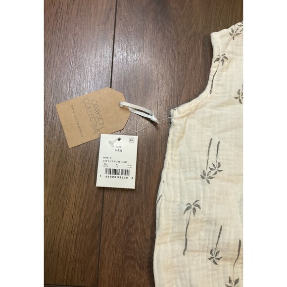 greyson collective one piece short sleeve neutral with snaps NWT baby 0-3 months - Picture 4 of 5